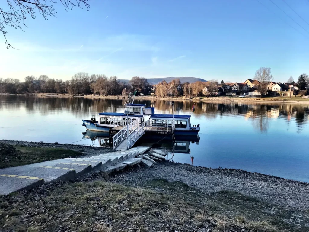 kisoroszi komp