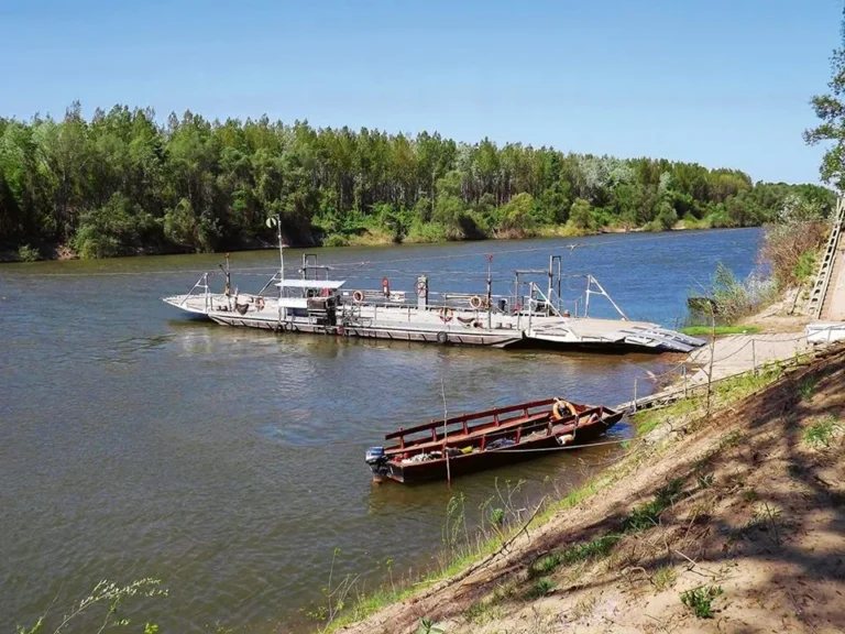 Baks – Mindszent komp menetrend